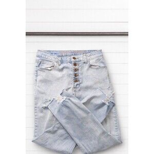 Gogo Jeans USA Junior Girls Size 11 Light Wash Distressed Button Fly Jean